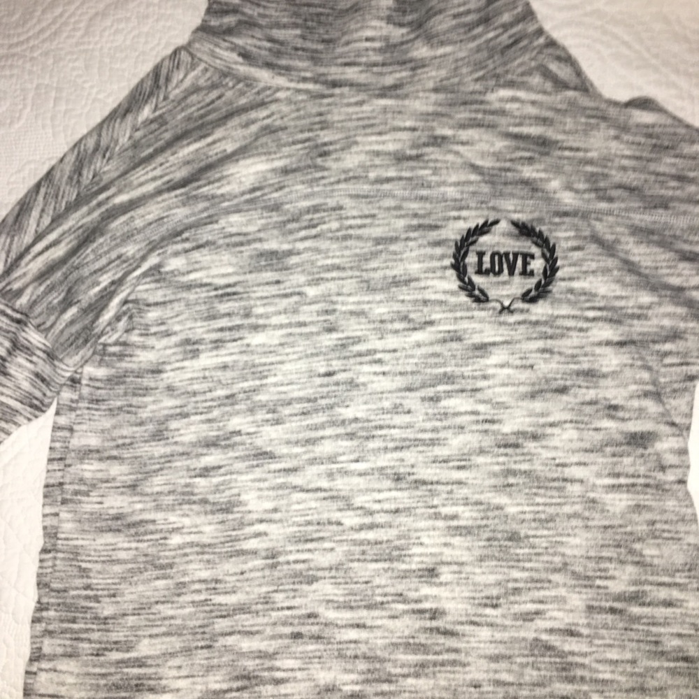 turtle neck throw on - Picture 2 of 2
